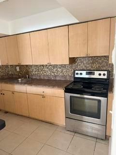 2285 NE 172nd Street # 15, North Miami Beach FL 33160 photo 3