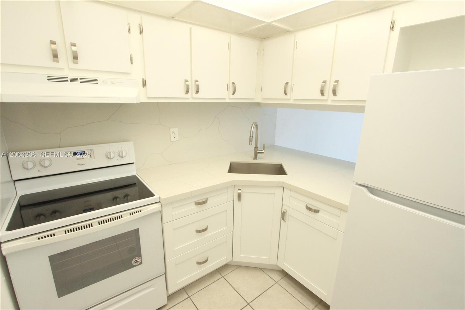 801 NW 47th Ave # 806W, Miami FL 33126 photo 5