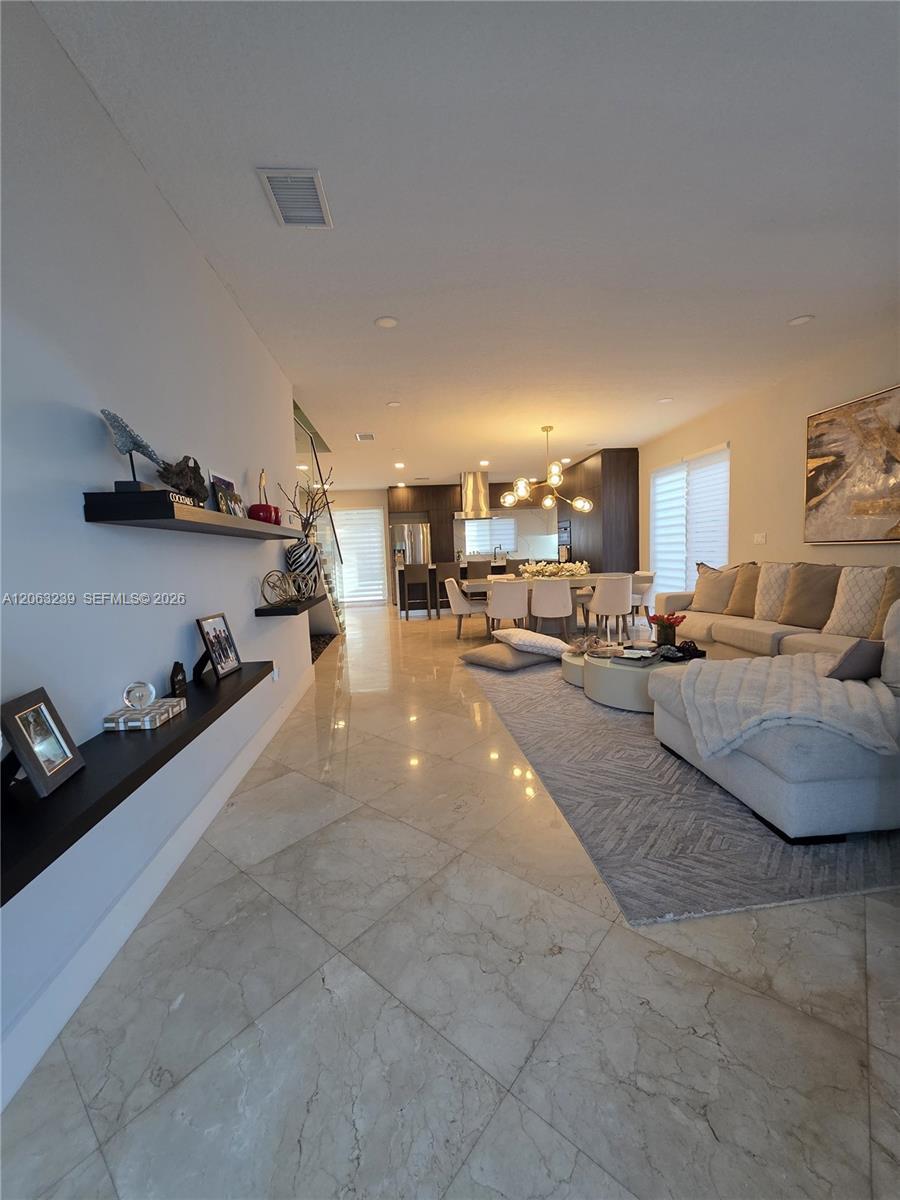 10797 NW 73rd Ter, Doral FL 33178 photo 3