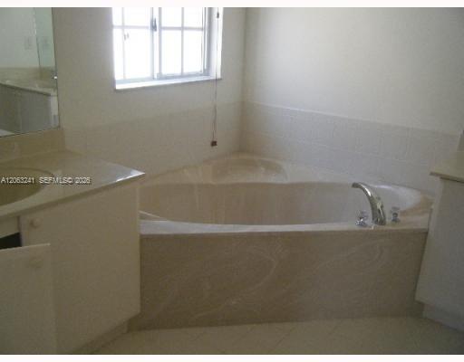 17615 SW 135th Ave, Miami FL 33177 photo 3