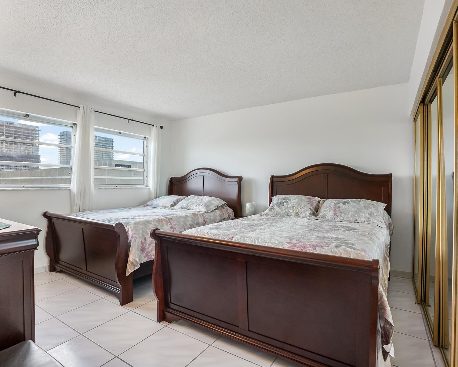 180 NE 12th Avenue # 15E, Hallandale Beach FL 33009 photo 5