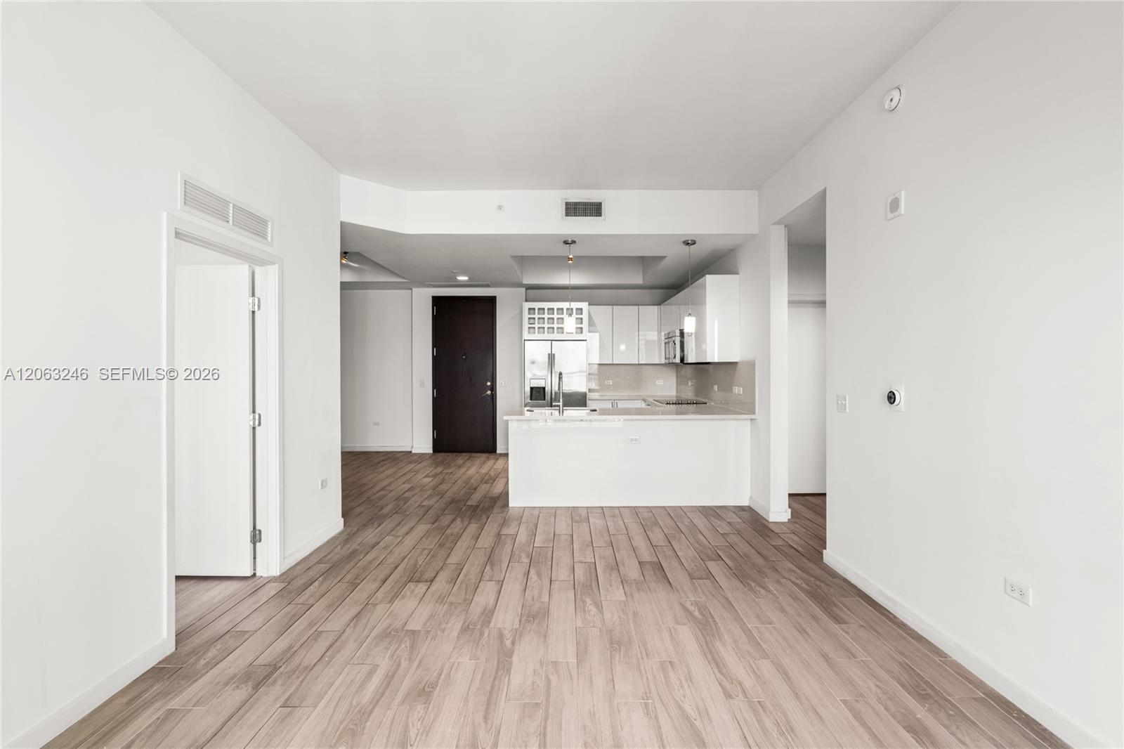 999 SW 1st Ave, Miami FL 33130 photo 2