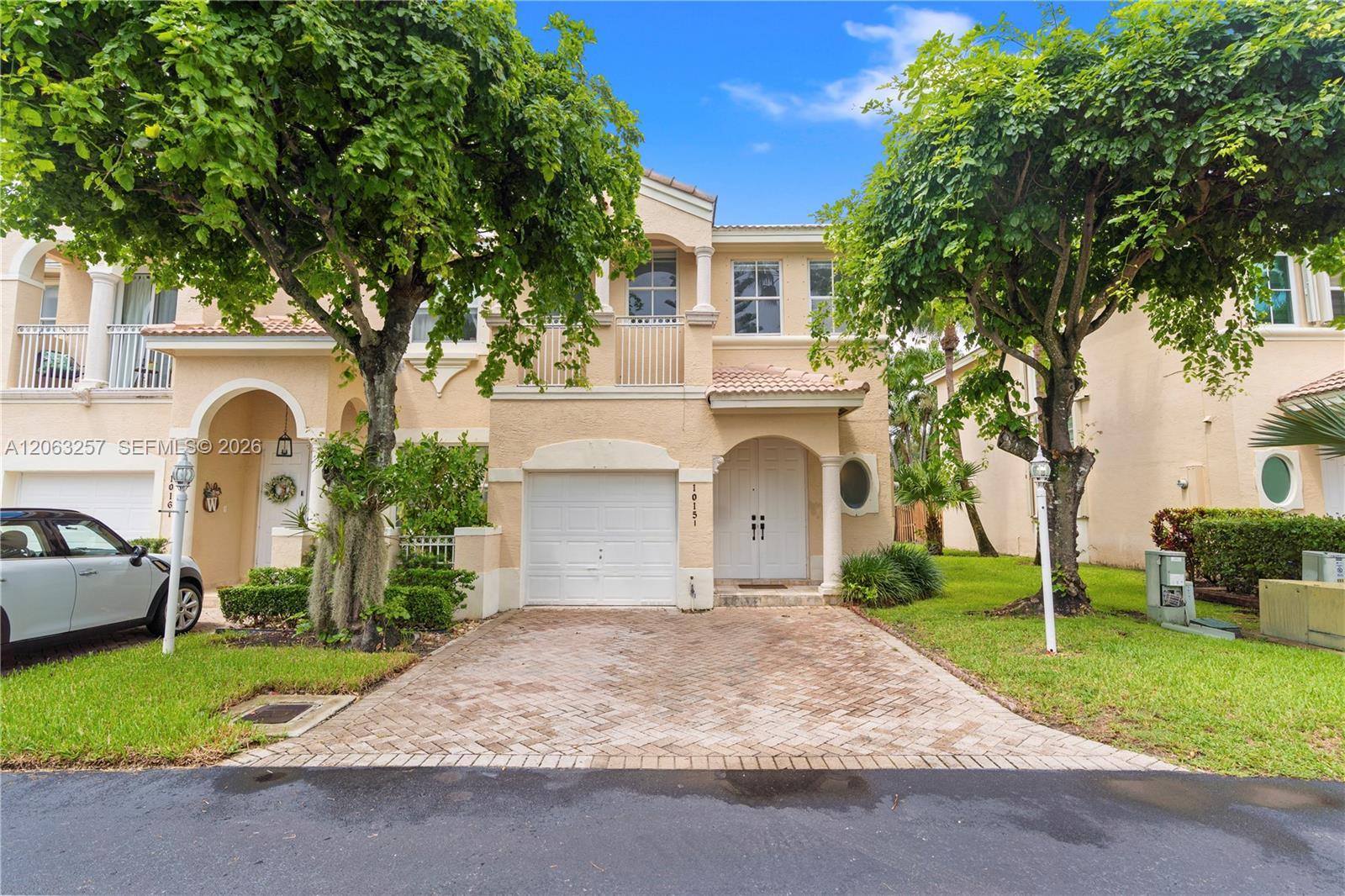 10151 NW 32nd Ter, Doral FL 33172 photo 2