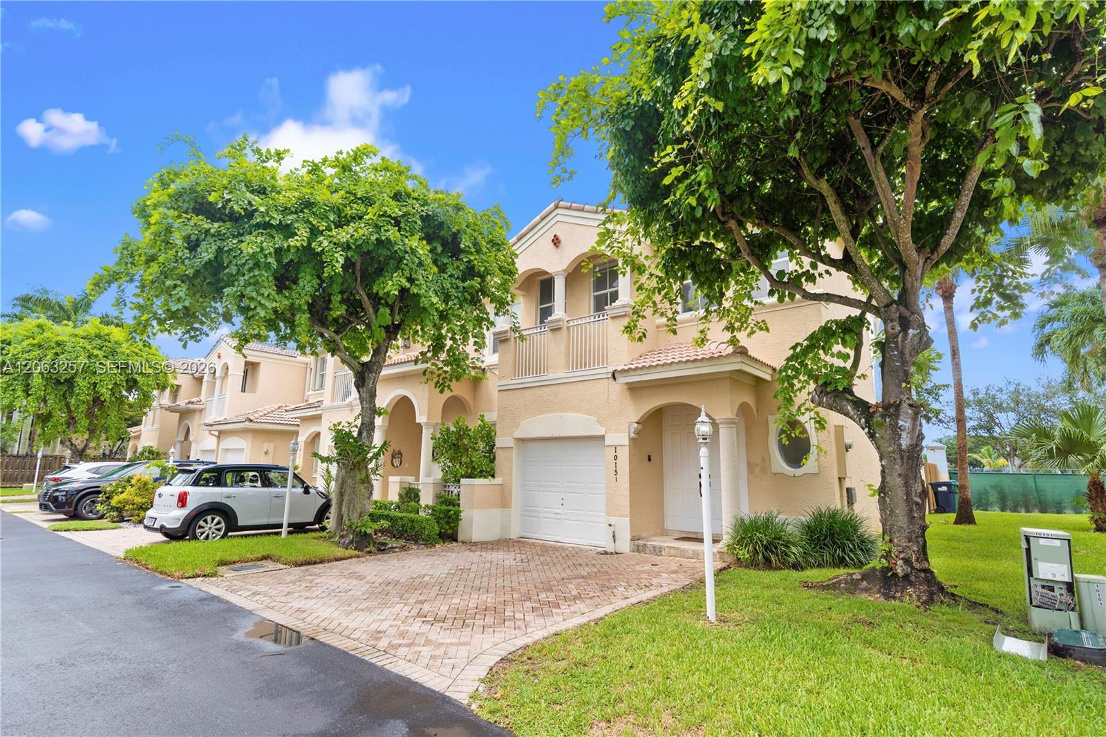 10151 NW 32nd Ter, Doral FL 33172 photo 3