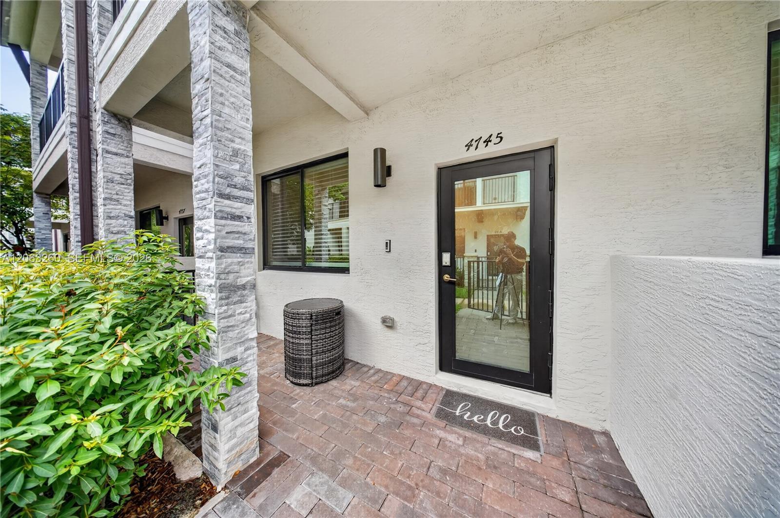 4745 NW 83rd Pkwy, Doral FL 33166 photo 3