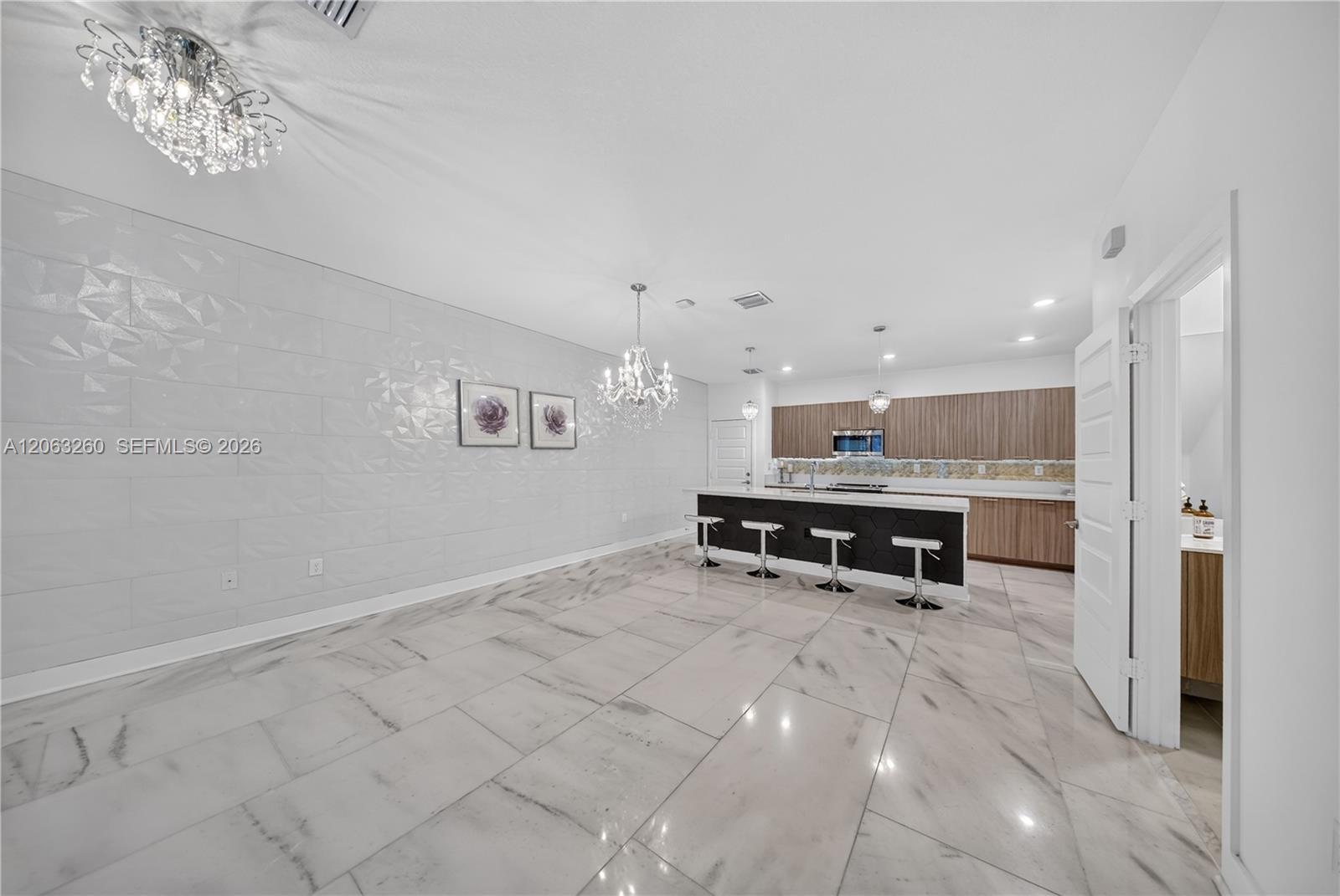 4745 NW 83rd Pkwy, Doral FL 33166 photo 5