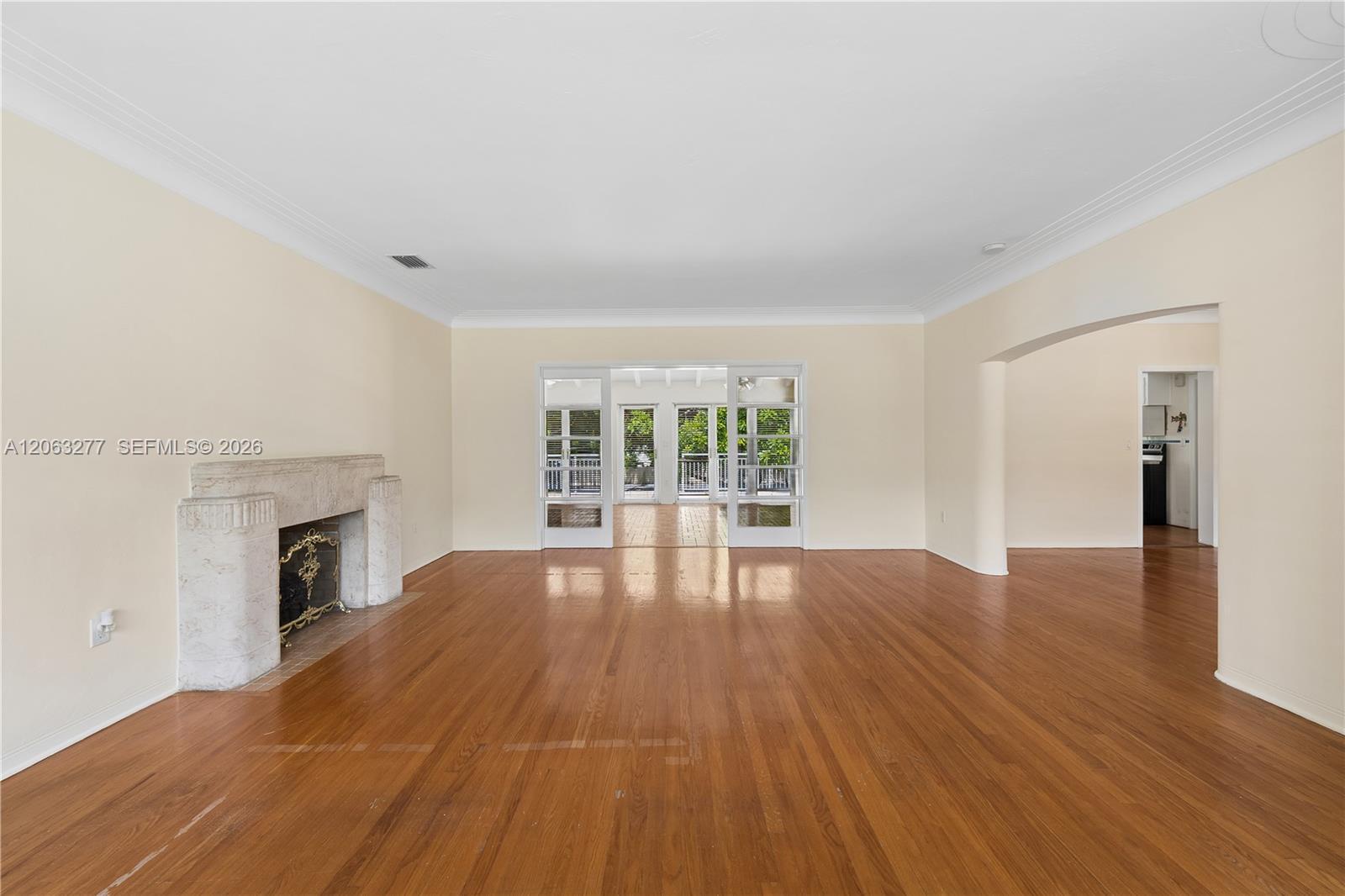 2514 E Granada Blvd, Coral Gables FL 33134 photo 2