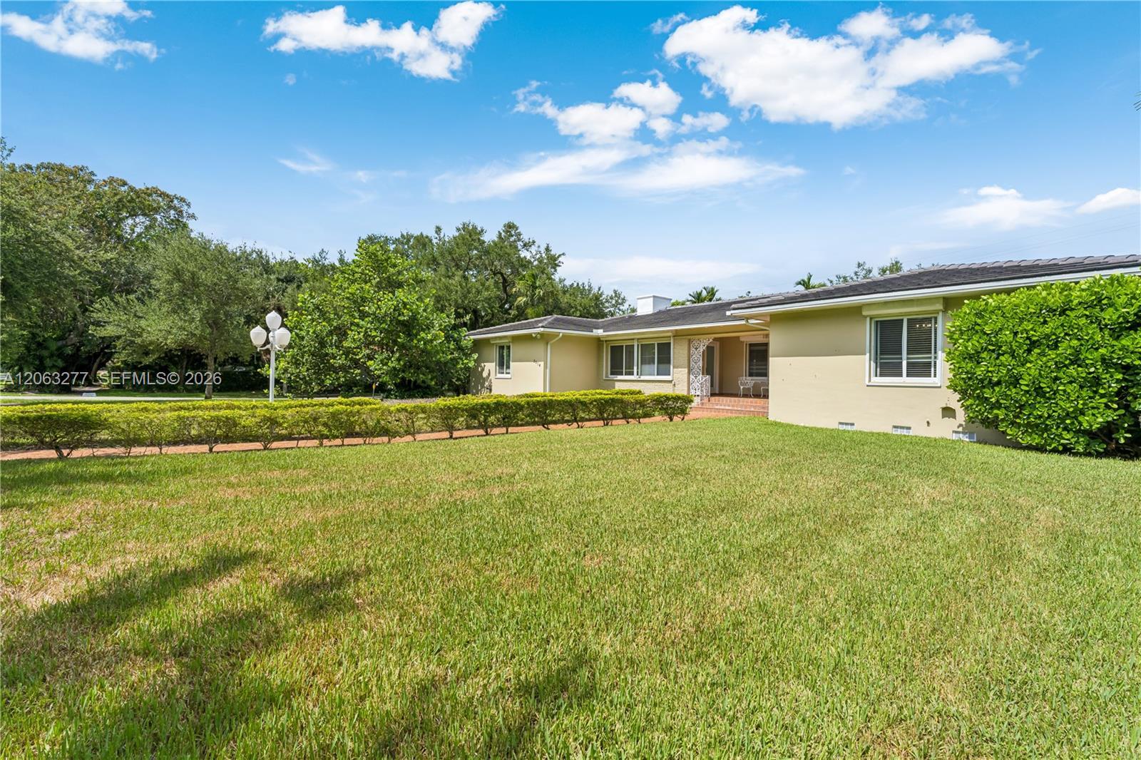 2514 E Granada Blvd, Coral Gables FL 33134 photo 4