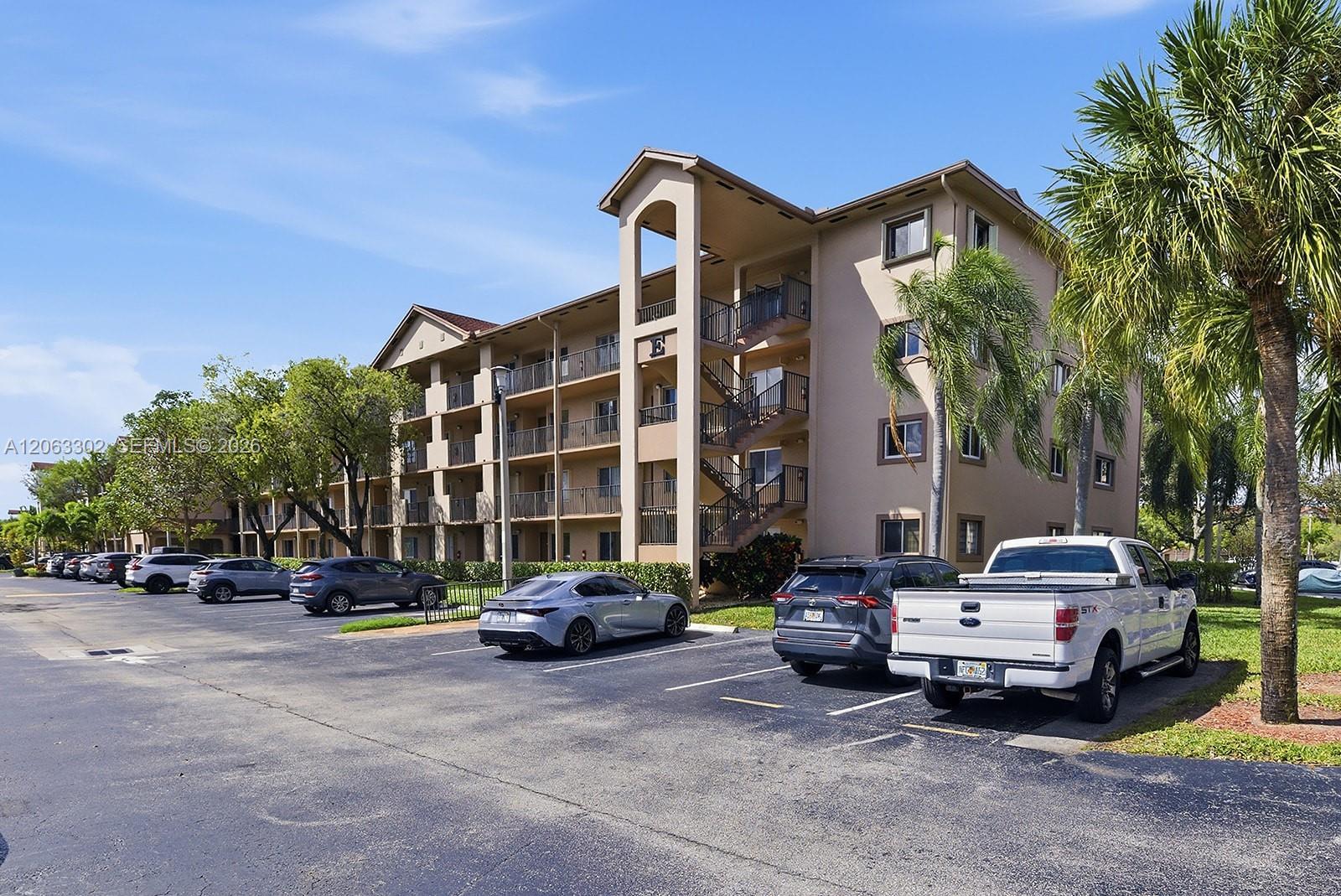 1200 SW 137th Ave # 308E, Pembroke Pines FL 33027 photo 2