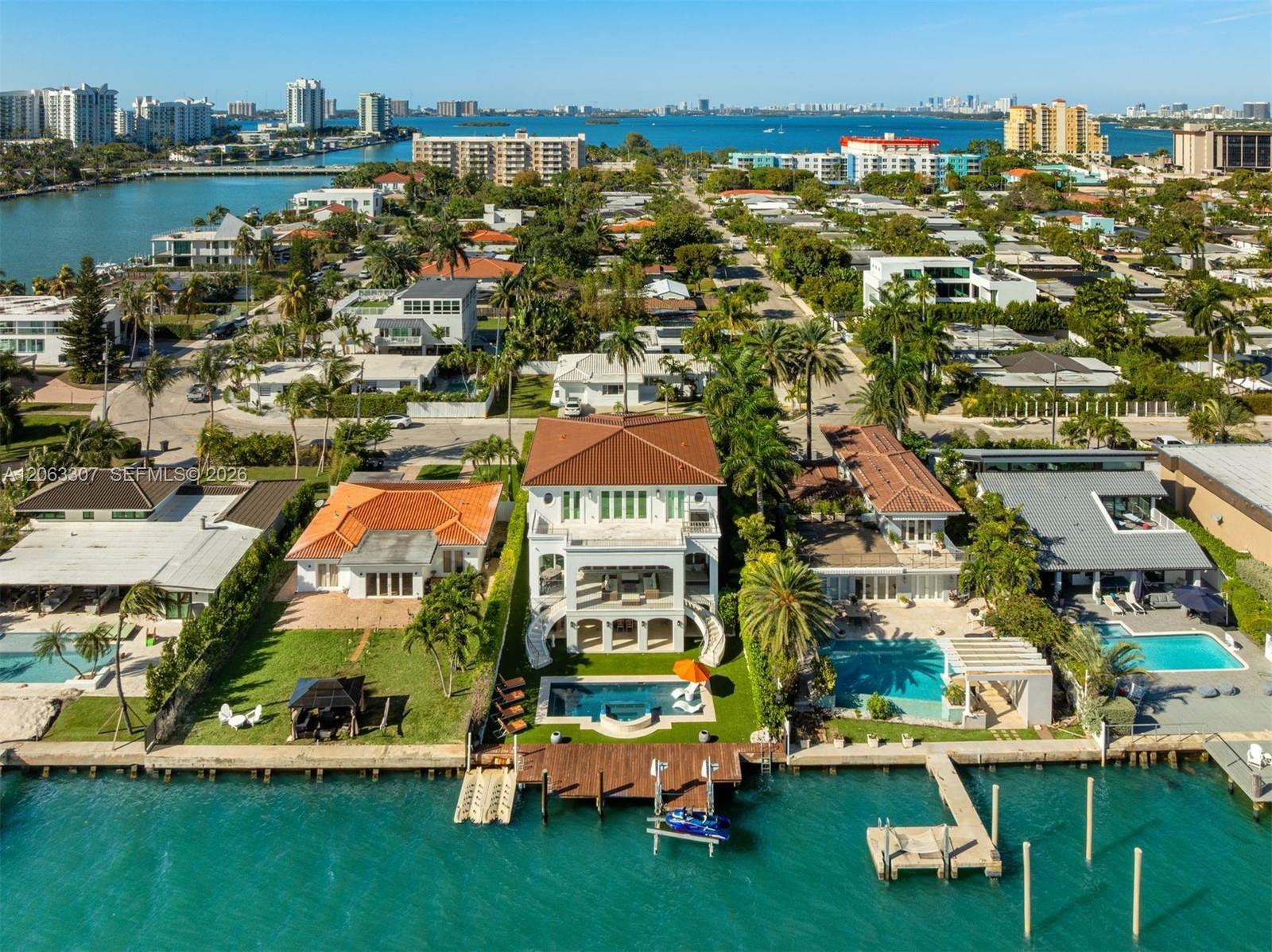 1460 S Treasure Dr, North Bay Village FL 33141 photo 4