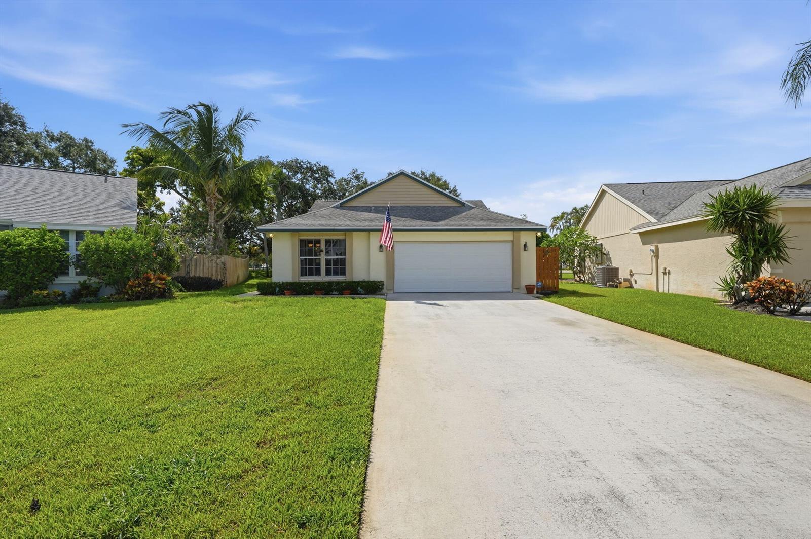 19 MISTY MEADOW Drive, Boynton Beach FL 33436 photo 5