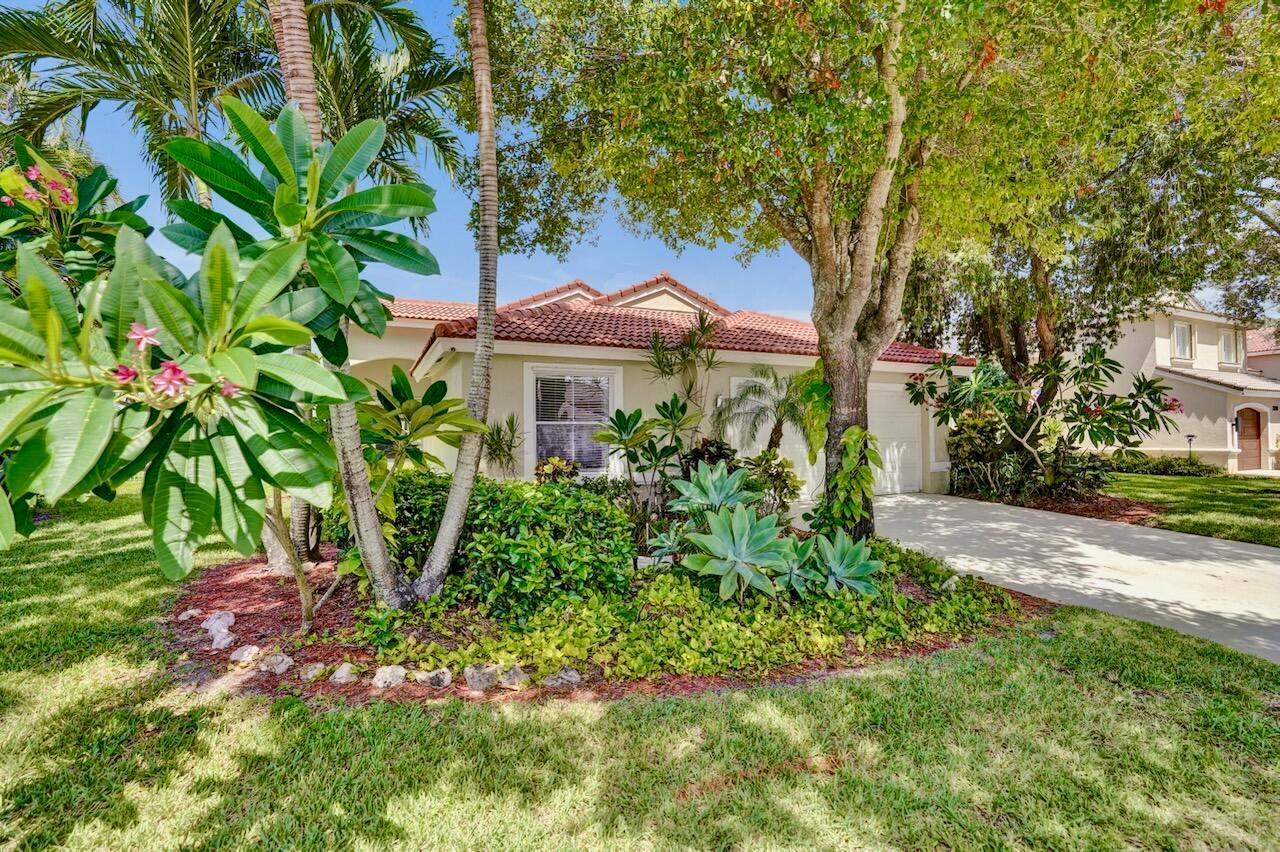 5886 Las Colinas Circle, Lake Worth FL 33463 photo 2