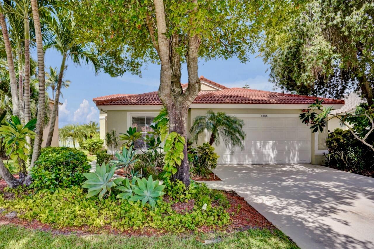 5886 Las Colinas Circle, Lake Worth FL 33463 photo 3