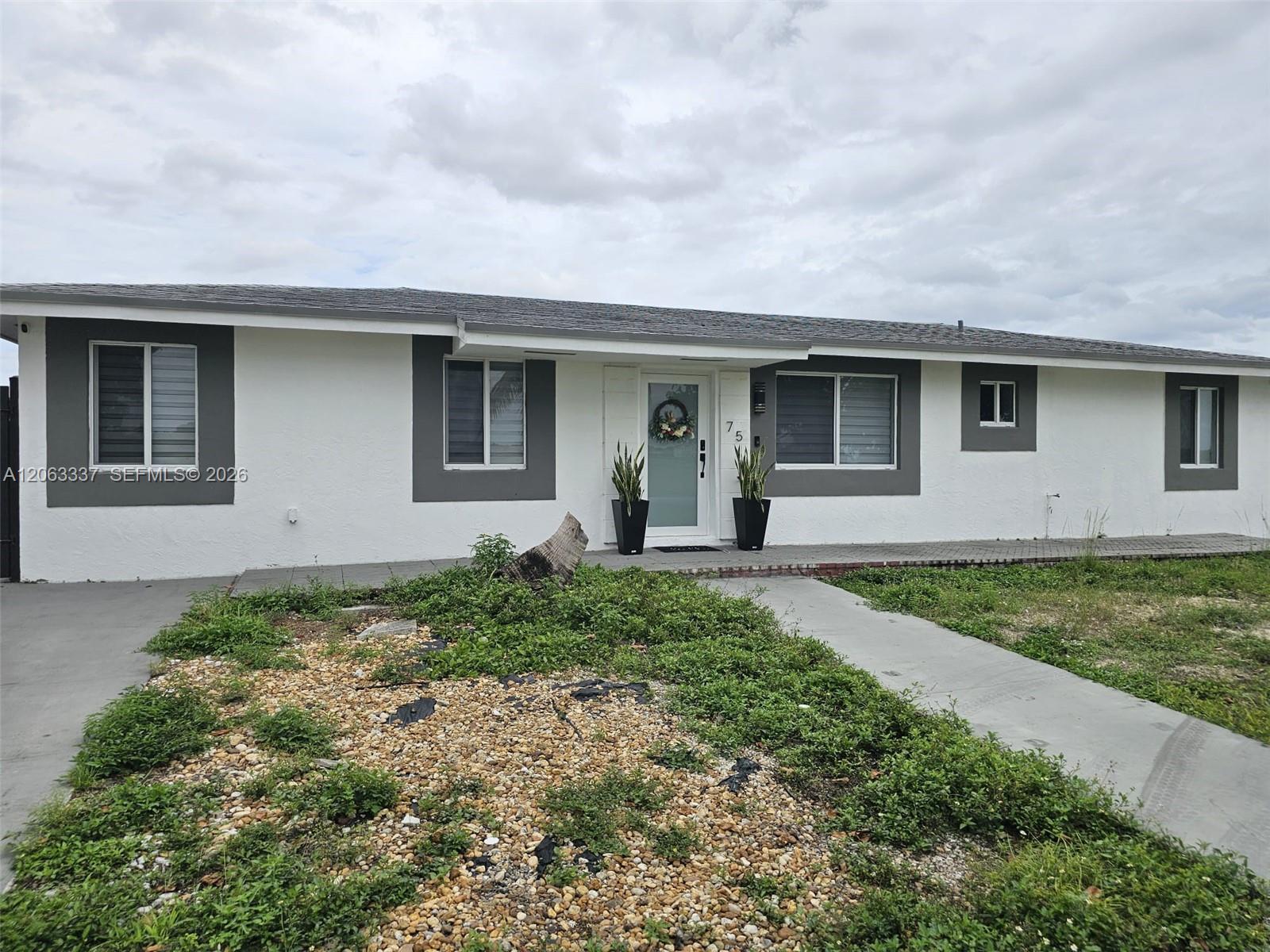 75 SW 18th Ave, Homestead FL 33030 photo 2