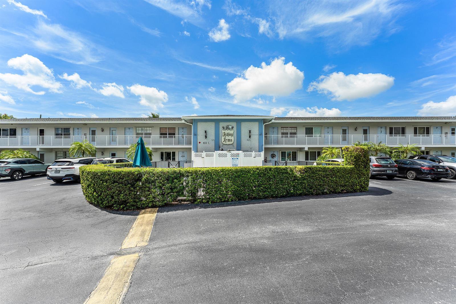 4111 NE 21st Way # 204, Lighthouse Point FL 33064