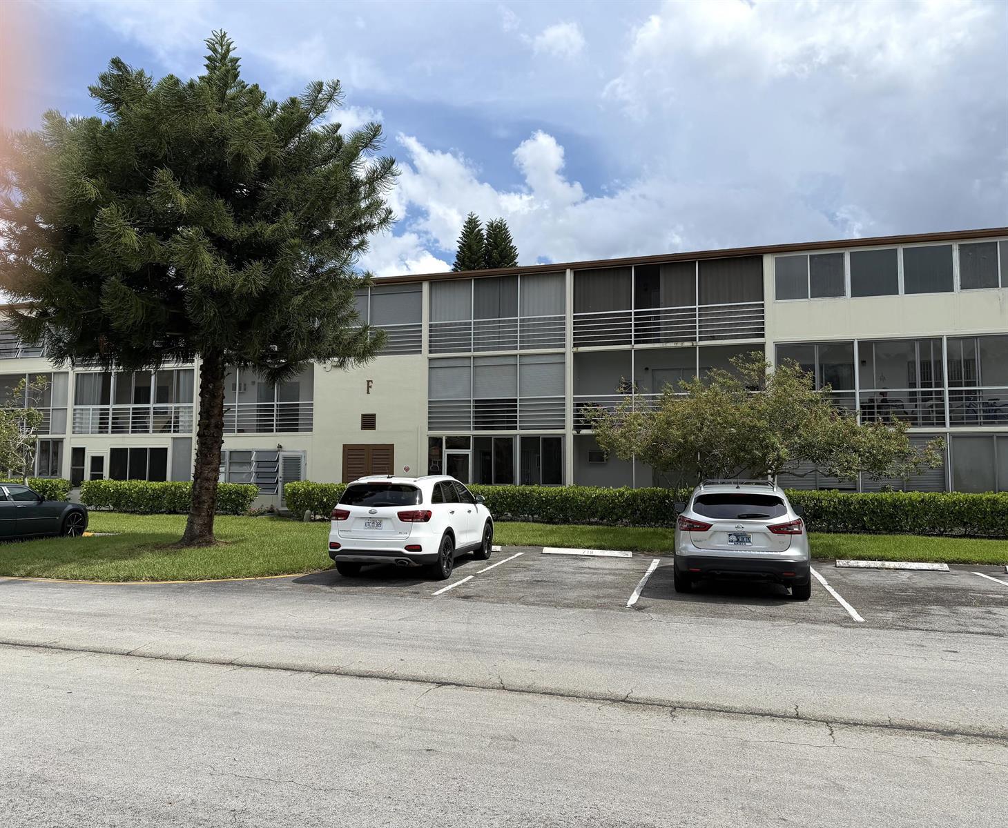 229 Mansfield F, Boca Raton FL 33434 photo 2