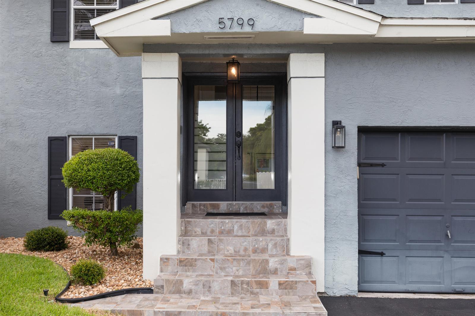 5799 WOODLAND POINT Drive, Tamarac FL 33319 photo 2
