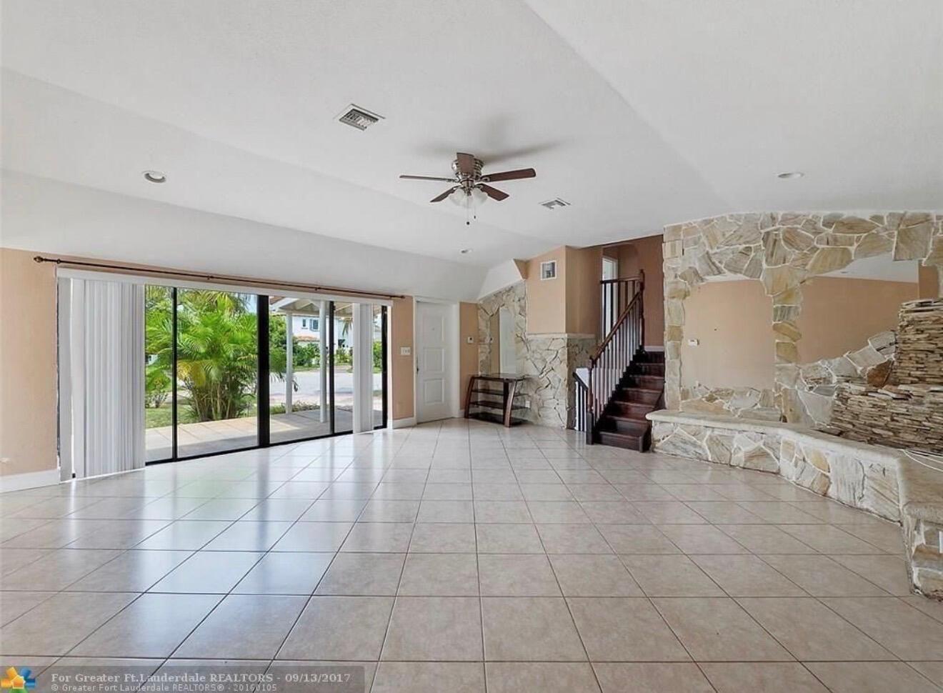 1425 NE 4TH Court, Boca Raton FL 33432 photo 5