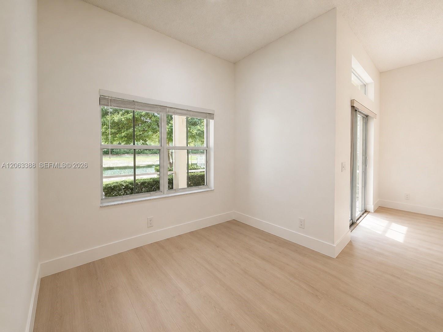 837 Tanglewood Cir, Weston FL 33327 photo 2