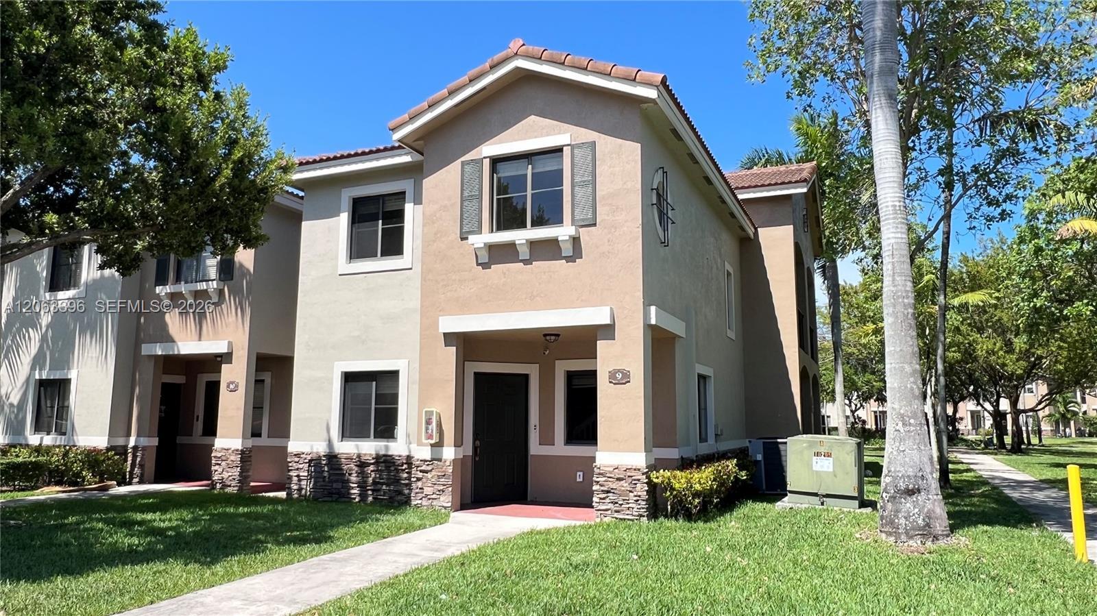 22721 SW 88 PL # 19, Cutler Bay FL 33190 photo 2