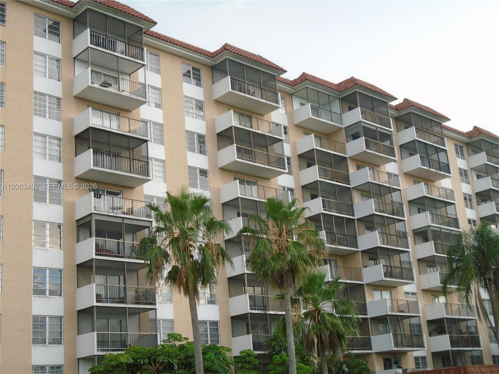 4174 Inverrary Dr # 411, Lauderhill FL 33319