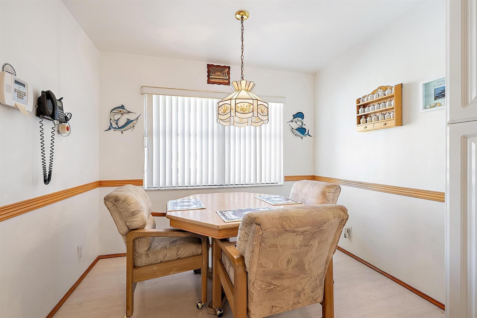 7633 Tahiti Lane # 204, Lake Worth FL 33467 photo 5