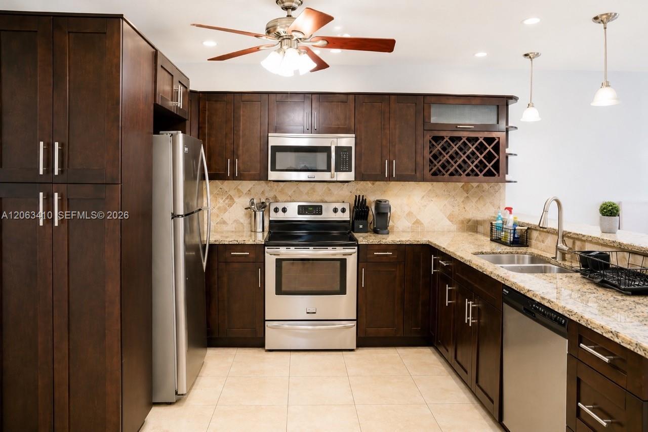 5780 SW 61st St # 5780, Miami FL 33143 photo 4