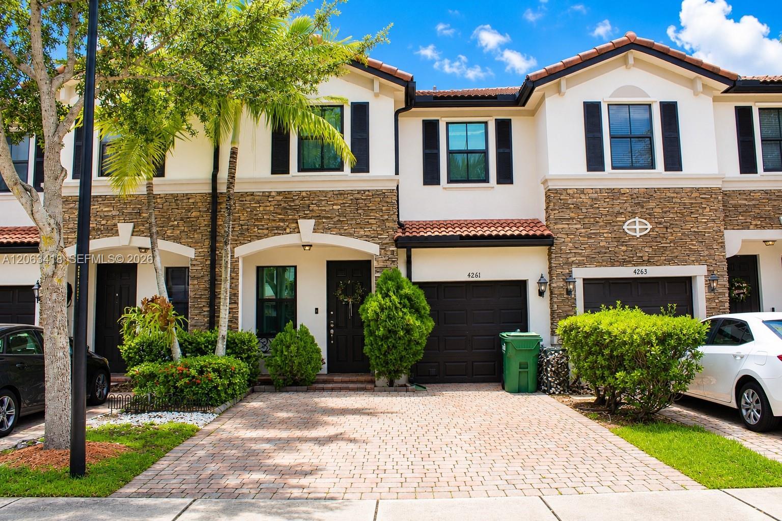 4261 SW 164th Ct, Miami FL 33185