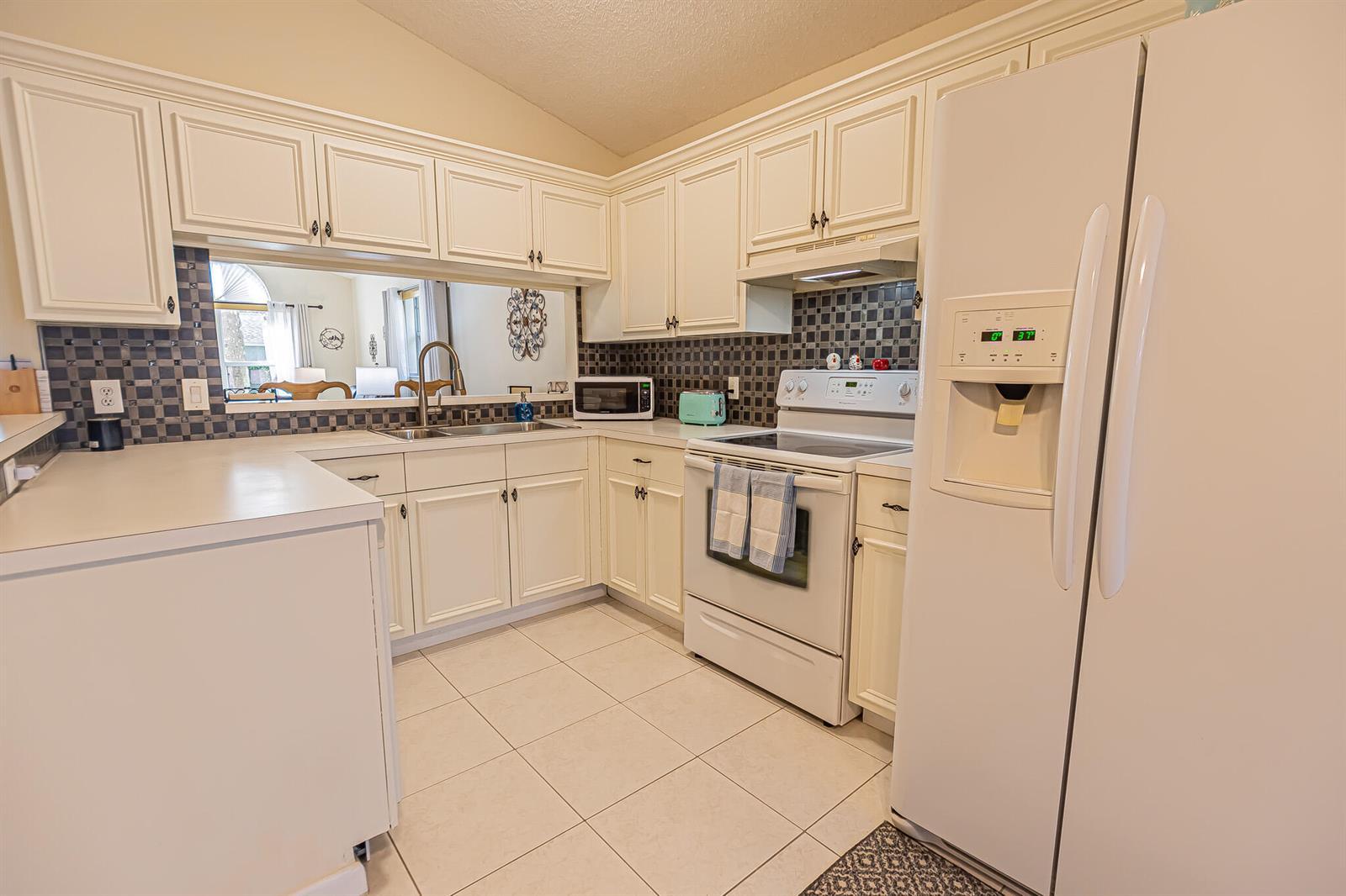 1149 NW Lombardy Drive, Port St. Lucie FL 34986 photo 5