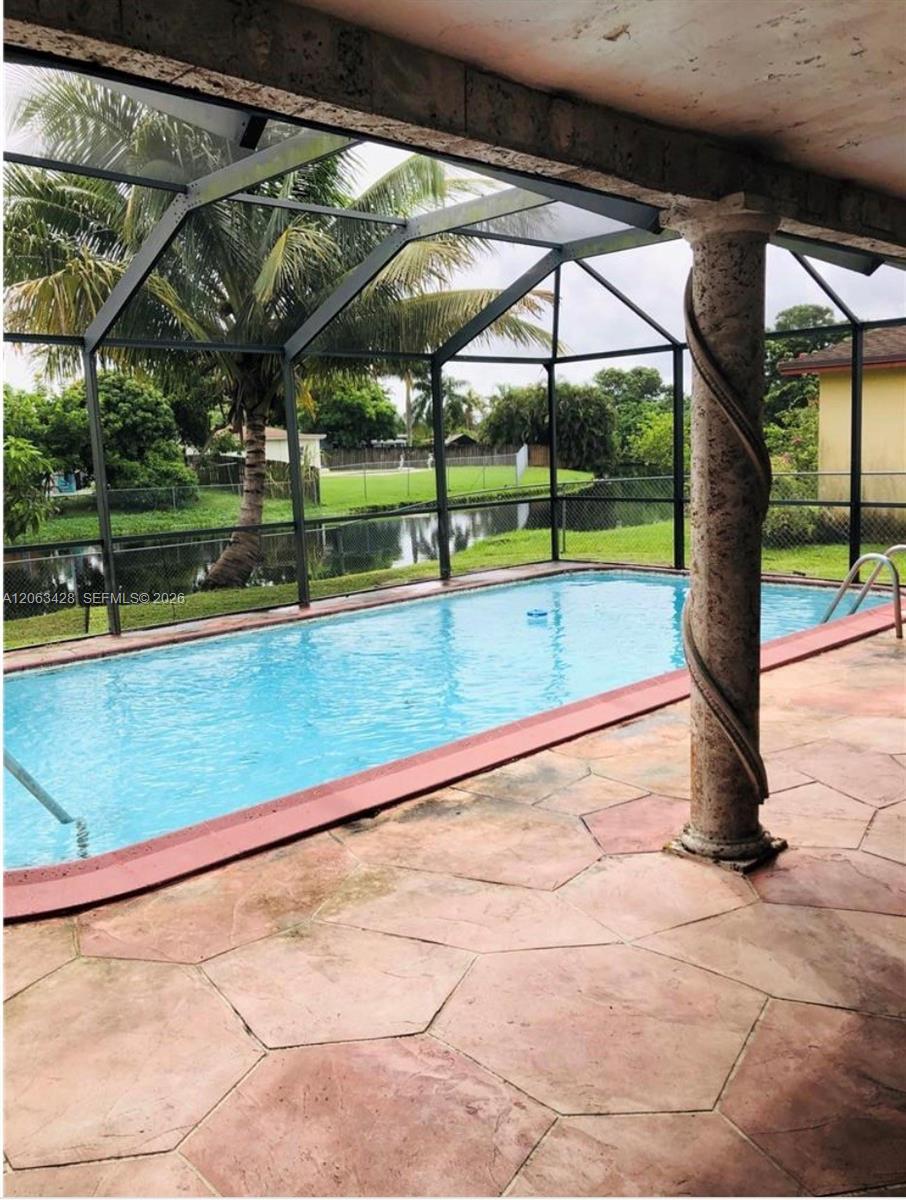2160 NW 82nd Ter, Sunrise FL 33322 photo 4