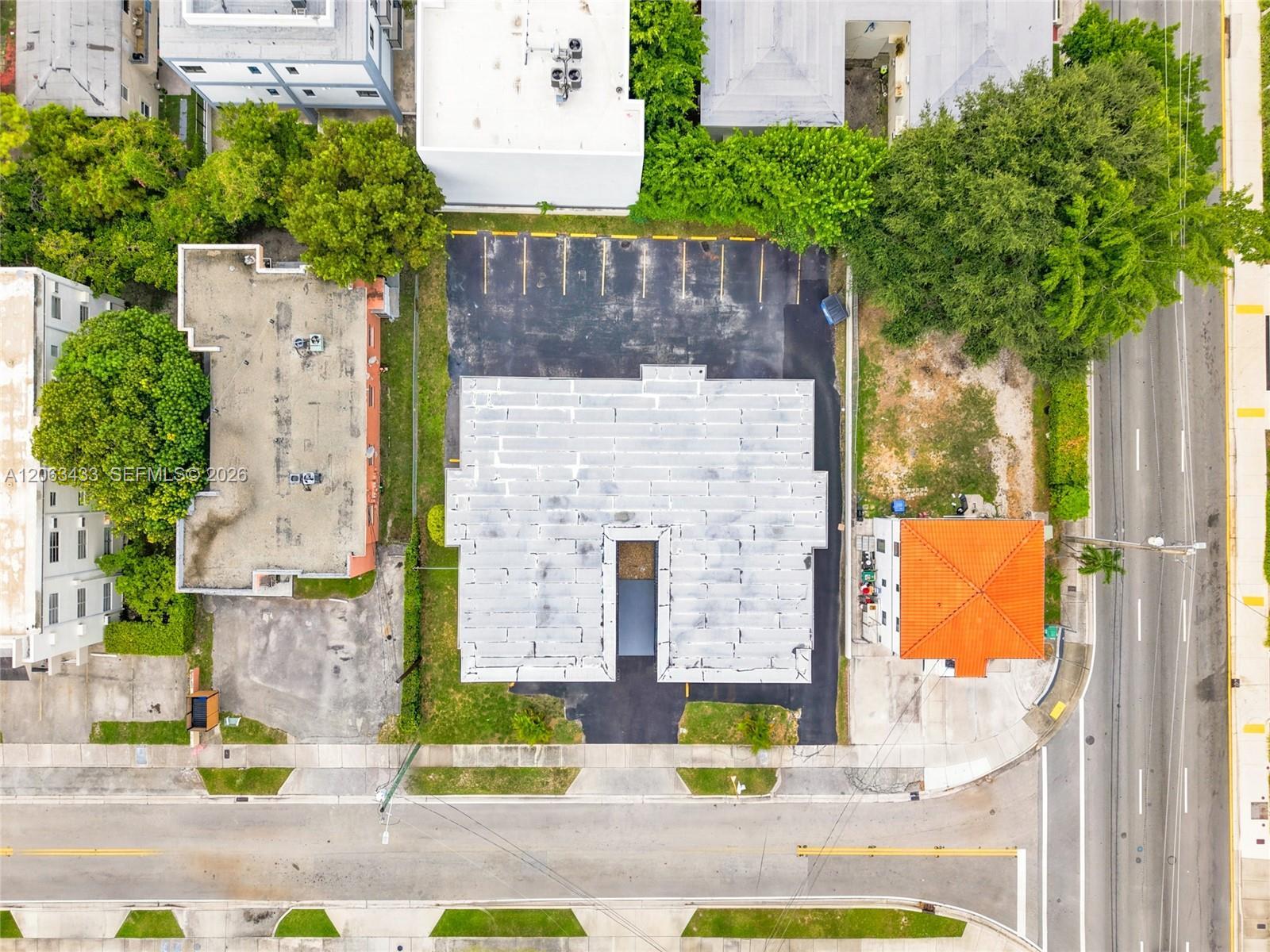 635 SW 7th Ct APT 5, Miami FL 33130 photo 3