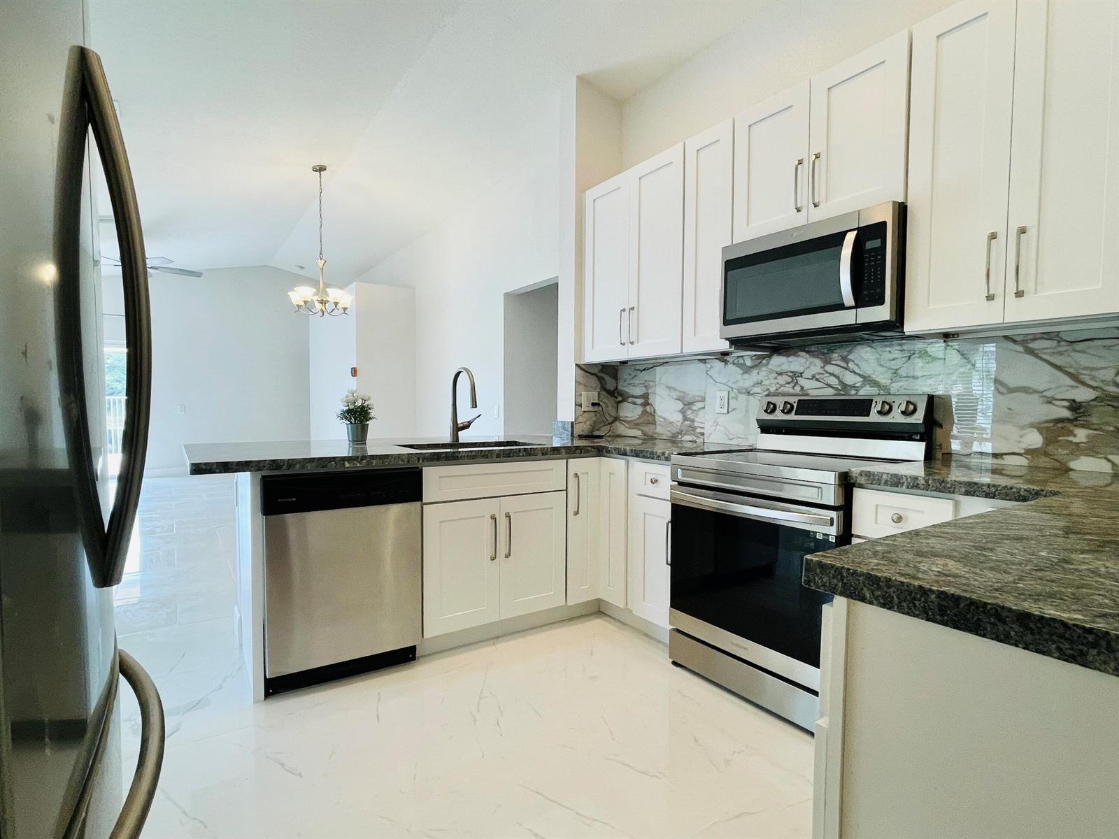 4354 Mahogany Ridge Drive, Weston FL 33331 photo 5