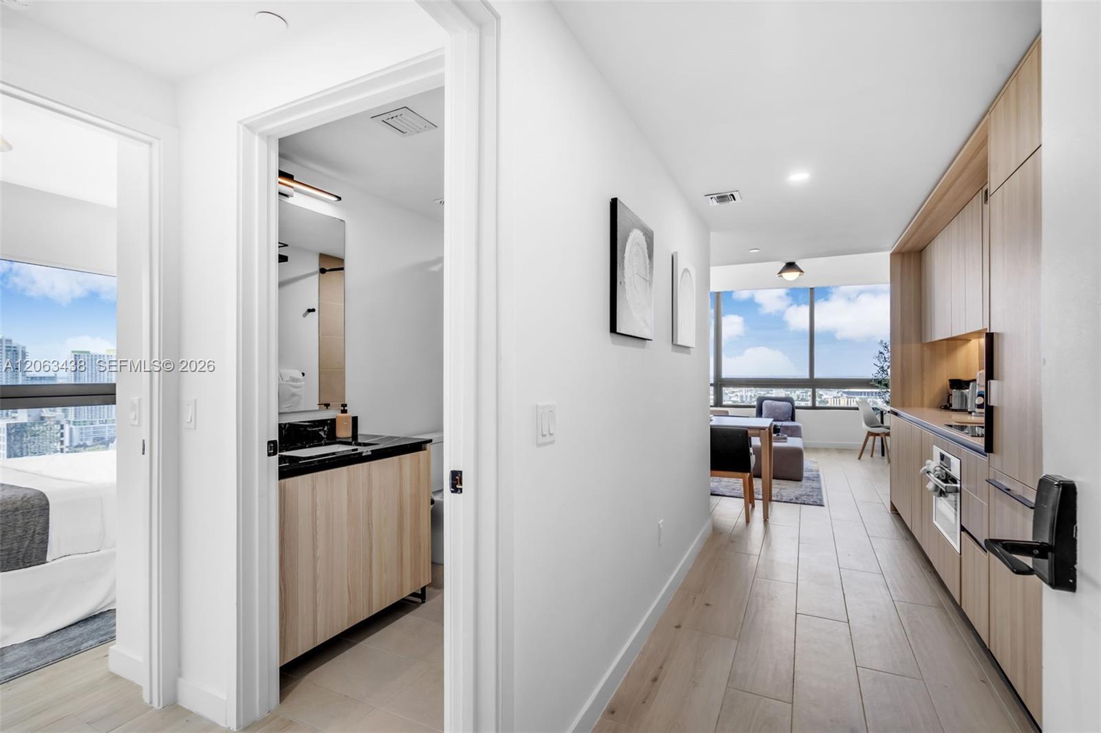225 N Miami Ave # 3712, Miami FL 33128