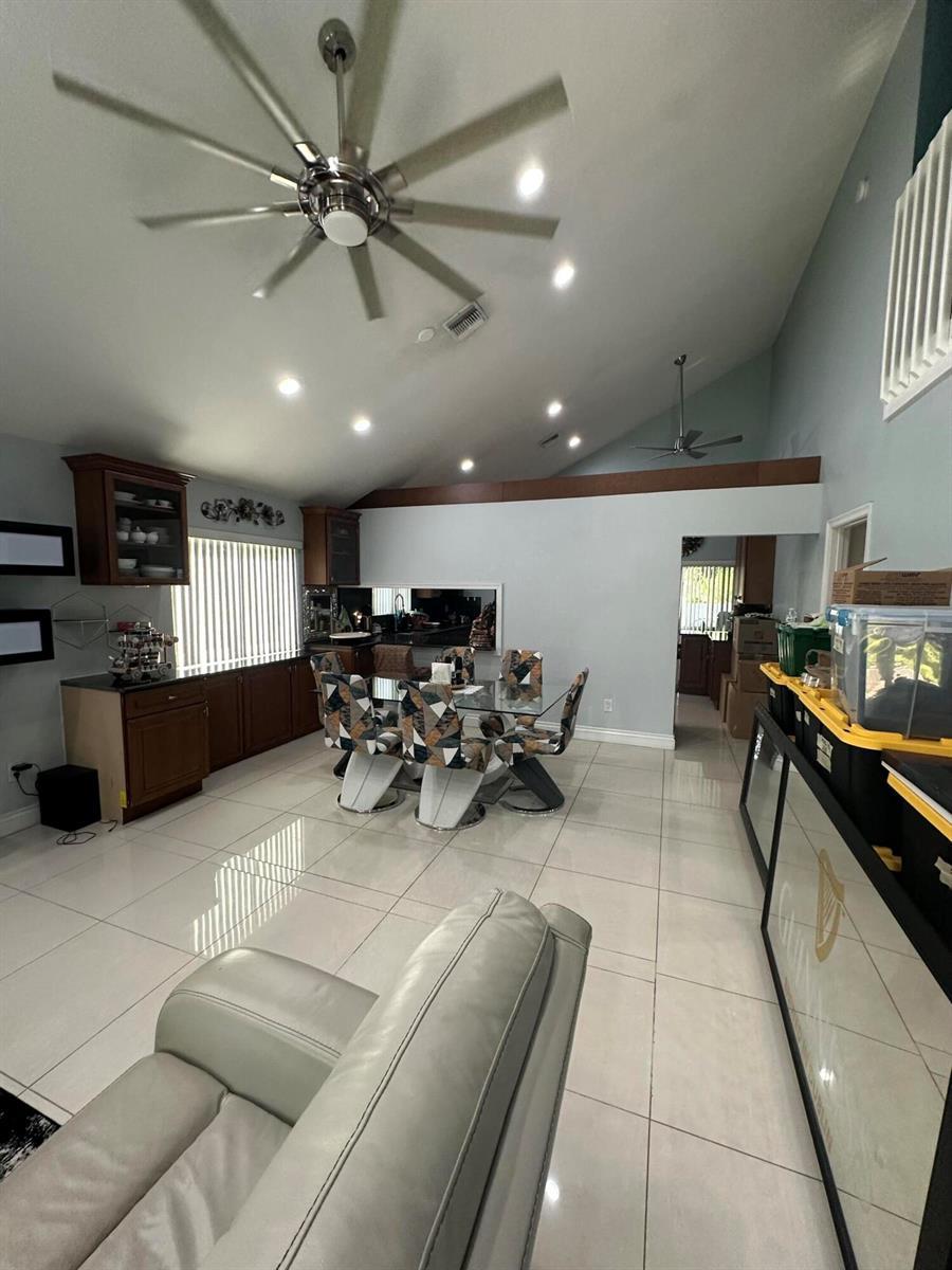 8 ELTON Place, Boynton Beach FL 33426 photo 3