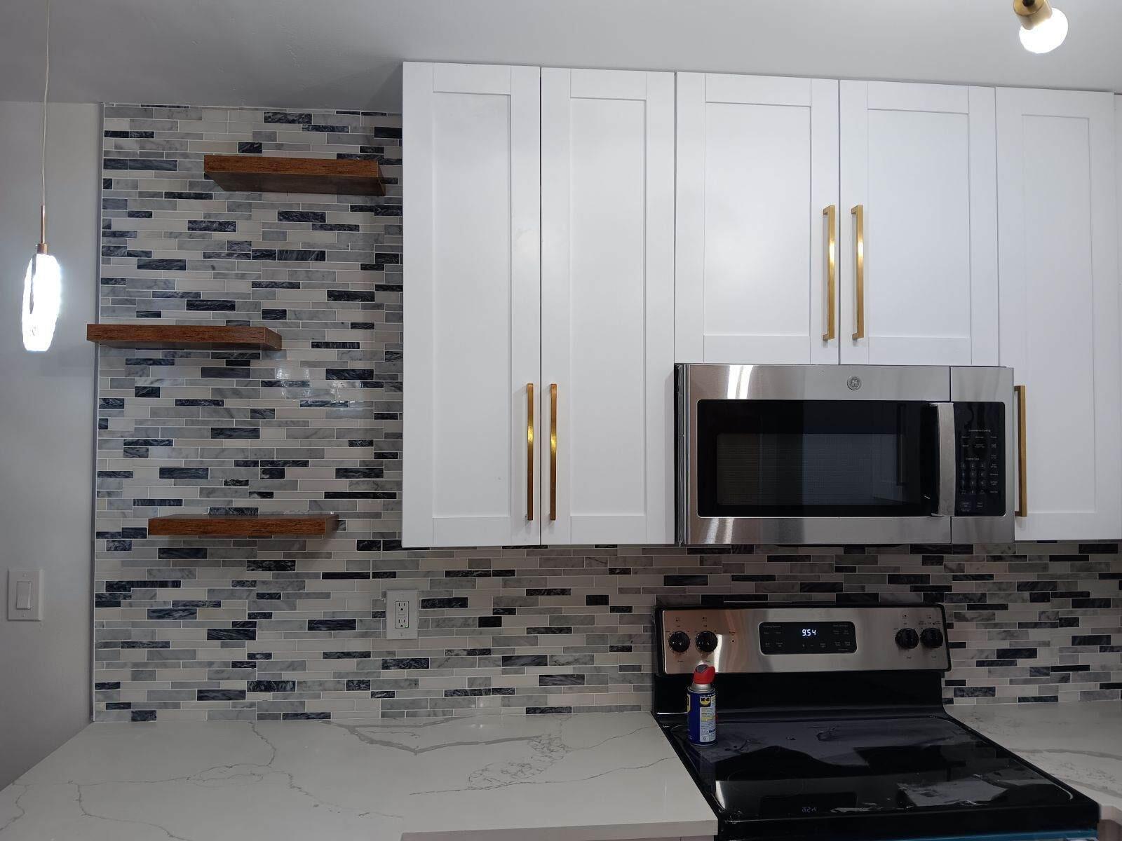 240 HORIZONS W # 208, Boynton Beach FL 33435 photo 2