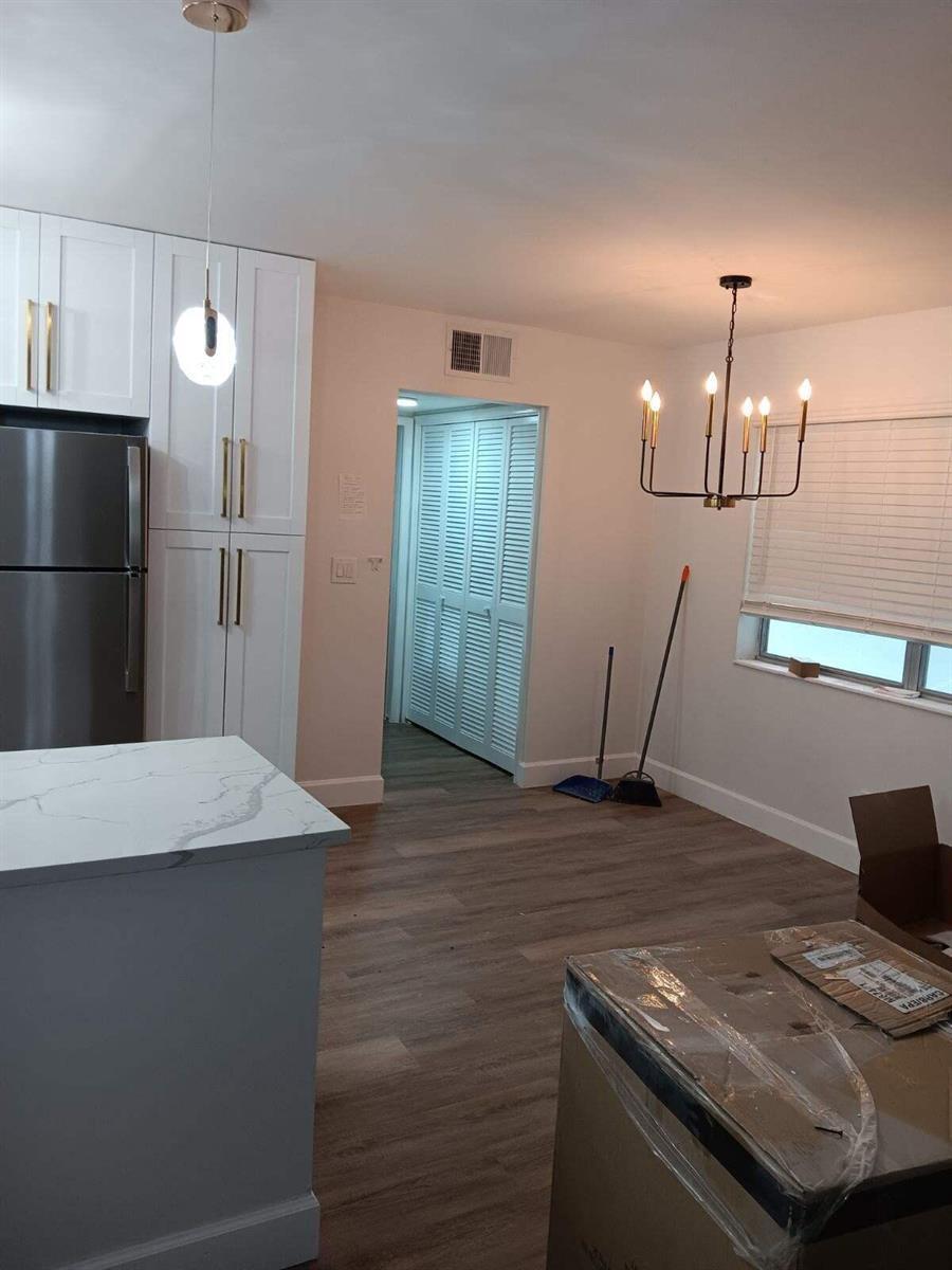 240 HORIZONS W # 208, Boynton Beach FL 33435 photo 4