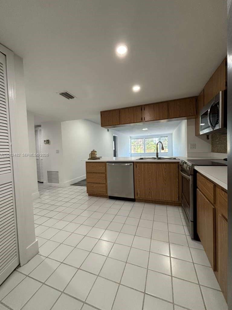 1005 Palm Beach Trace Dr # 1005, Royal Palm Beach FL 33411 photo 4