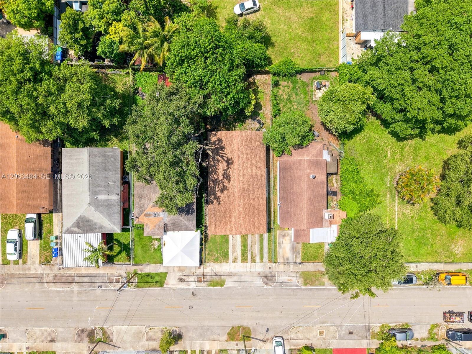 Miami, FL 33142 photo 3