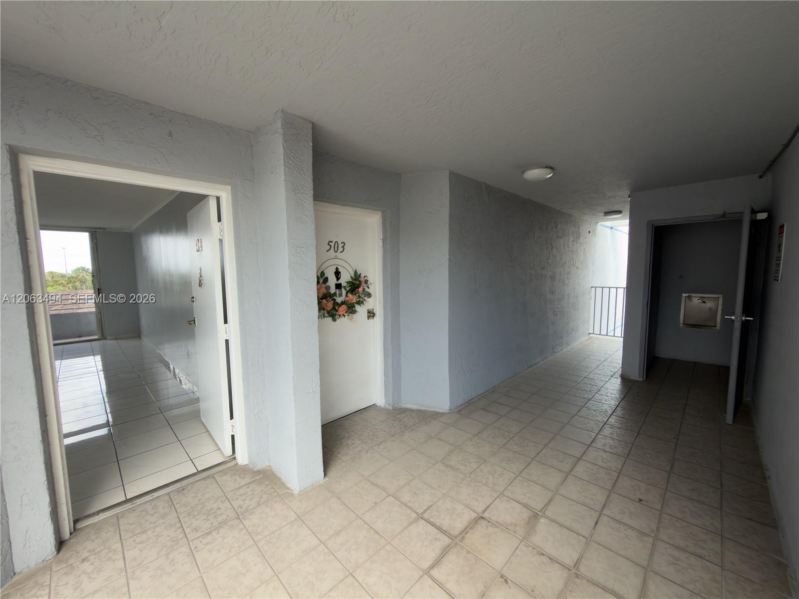 8231 NW 8th St # 504, Miami FL 33126 photo 3