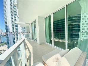 218 SE 14th St # 2004, Miami FL 33131 photo 4