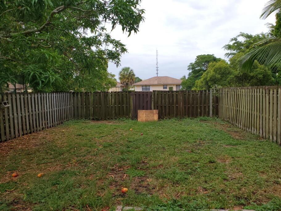 1242 The 12th Fairway, Wellington FL 33414 photo 2