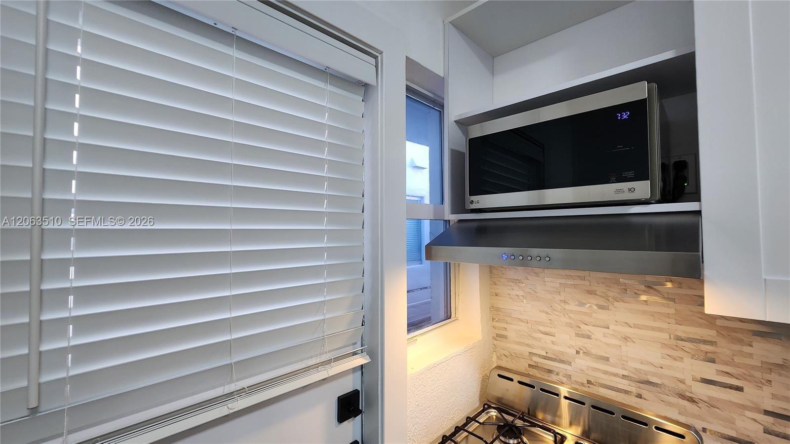 300 74th St # 14, Miami Beach FL 33141 photo 5