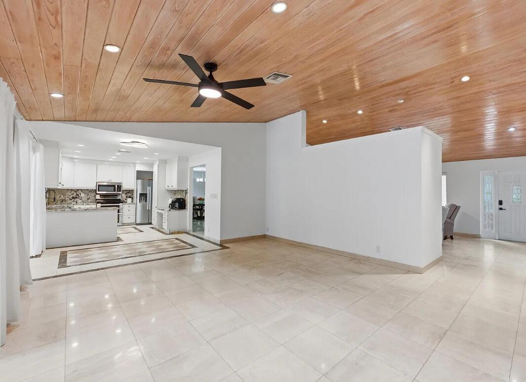 10740 NW 19th Street, Coral Springs FL 33071 photo 4