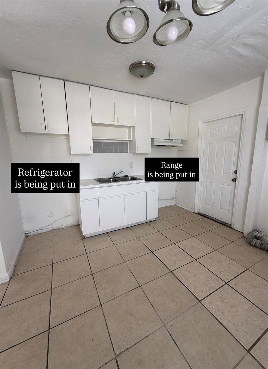 865 W 3RD Street, Riviera Beach FL 33404 photo 3