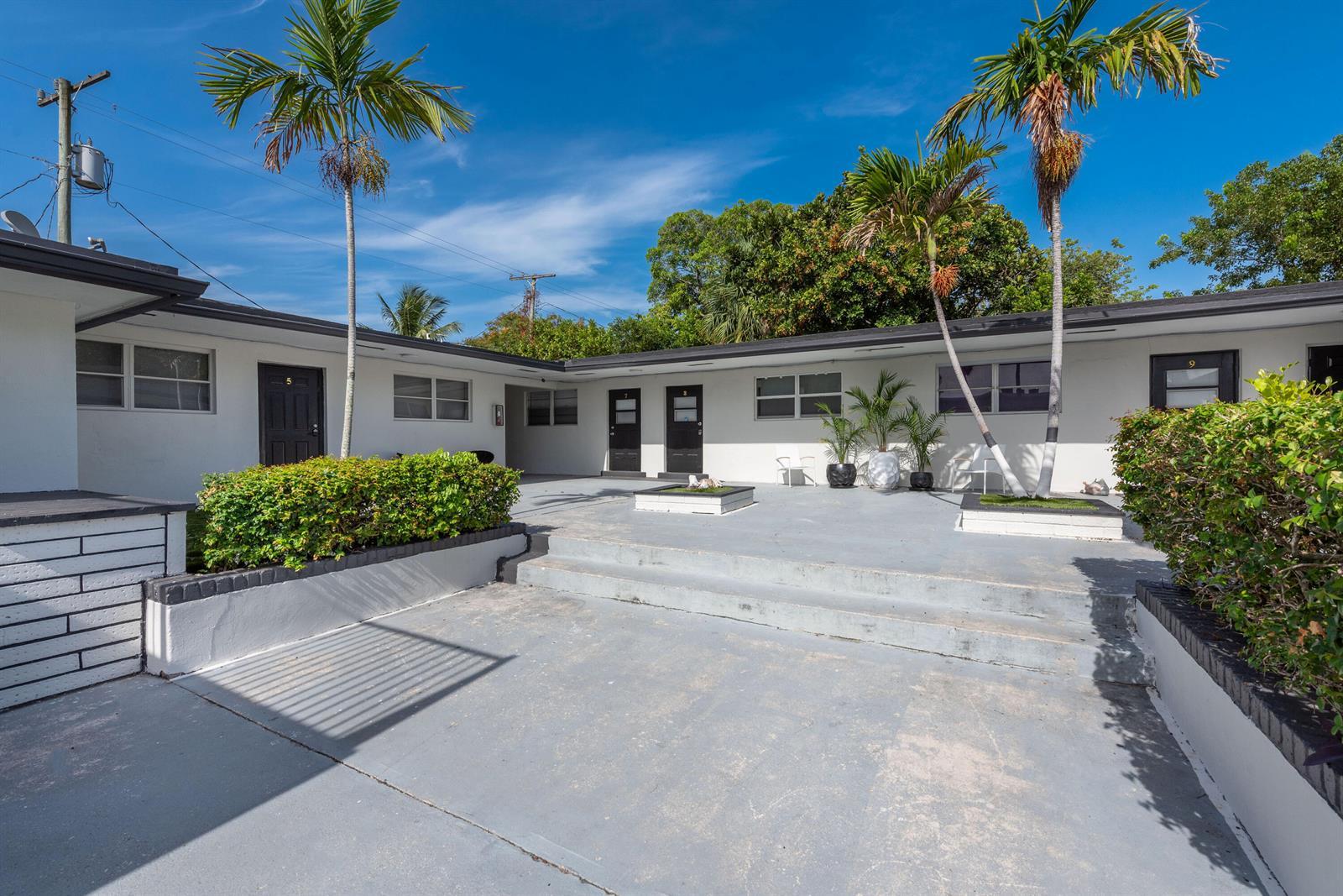 1826 SHERMAN Street # 1, Hollywood FL 33020 photo 3