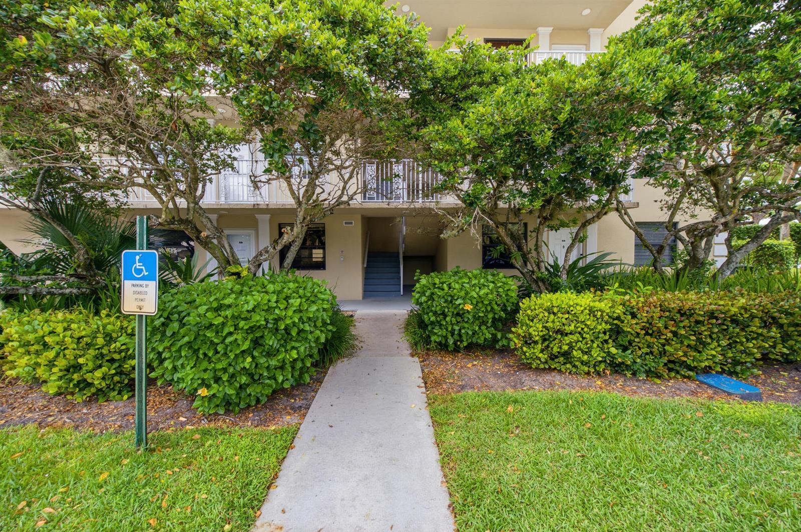 3515 VILLAGE Boulevard # 206, West Palm Beach FL 33409 photo 2