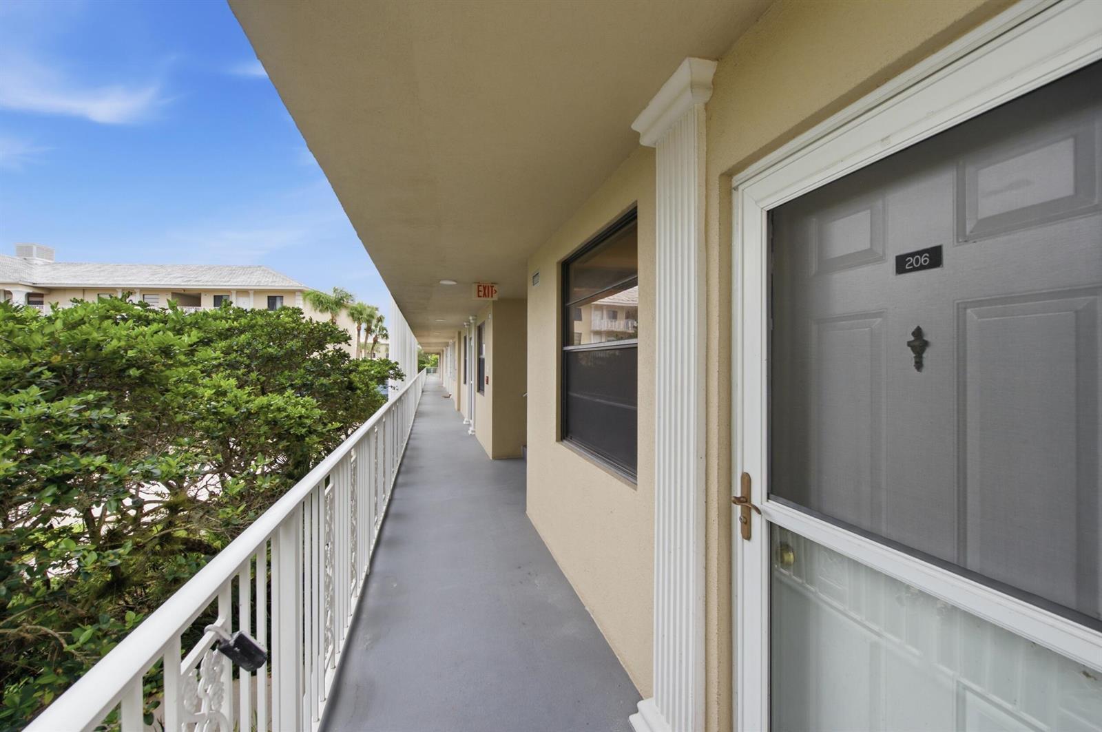 3515 VILLAGE Boulevard # 206, West Palm Beach FL 33409 photo 3