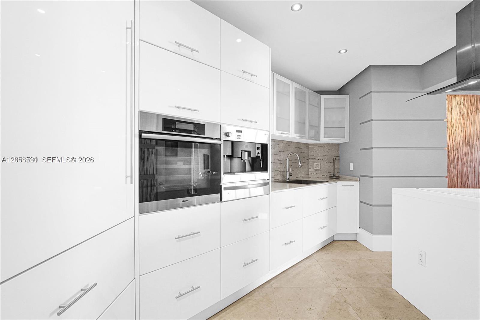 16699 Collins Ave, Sunny Isles Beach FL 33160 photo 4