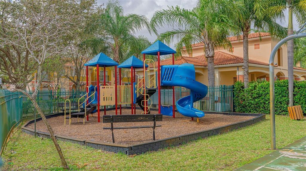 903 N SANTA CATALINA Circle, North Lauderdale FL 33068 photo 5