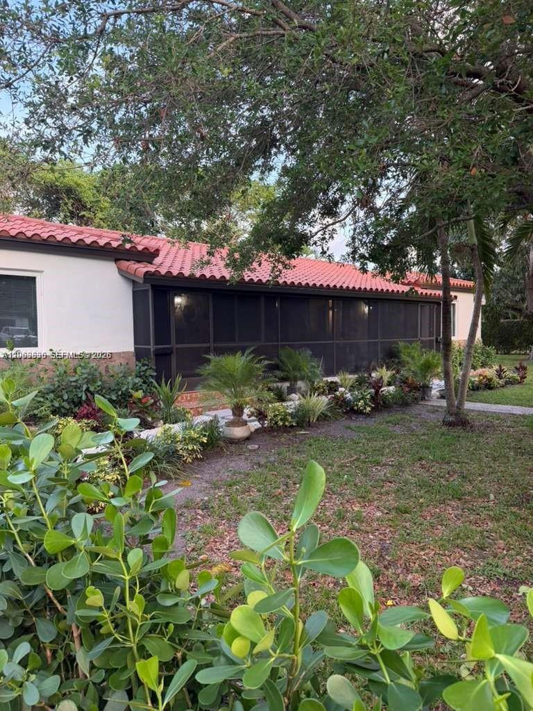11201 NE 10th Ave # 11203, Biscayne Park FL 33161
